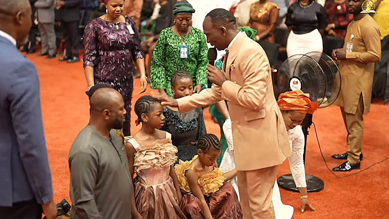 Wall Gecko Was Inside Their Drink… The Whole Family Almost Died 😭