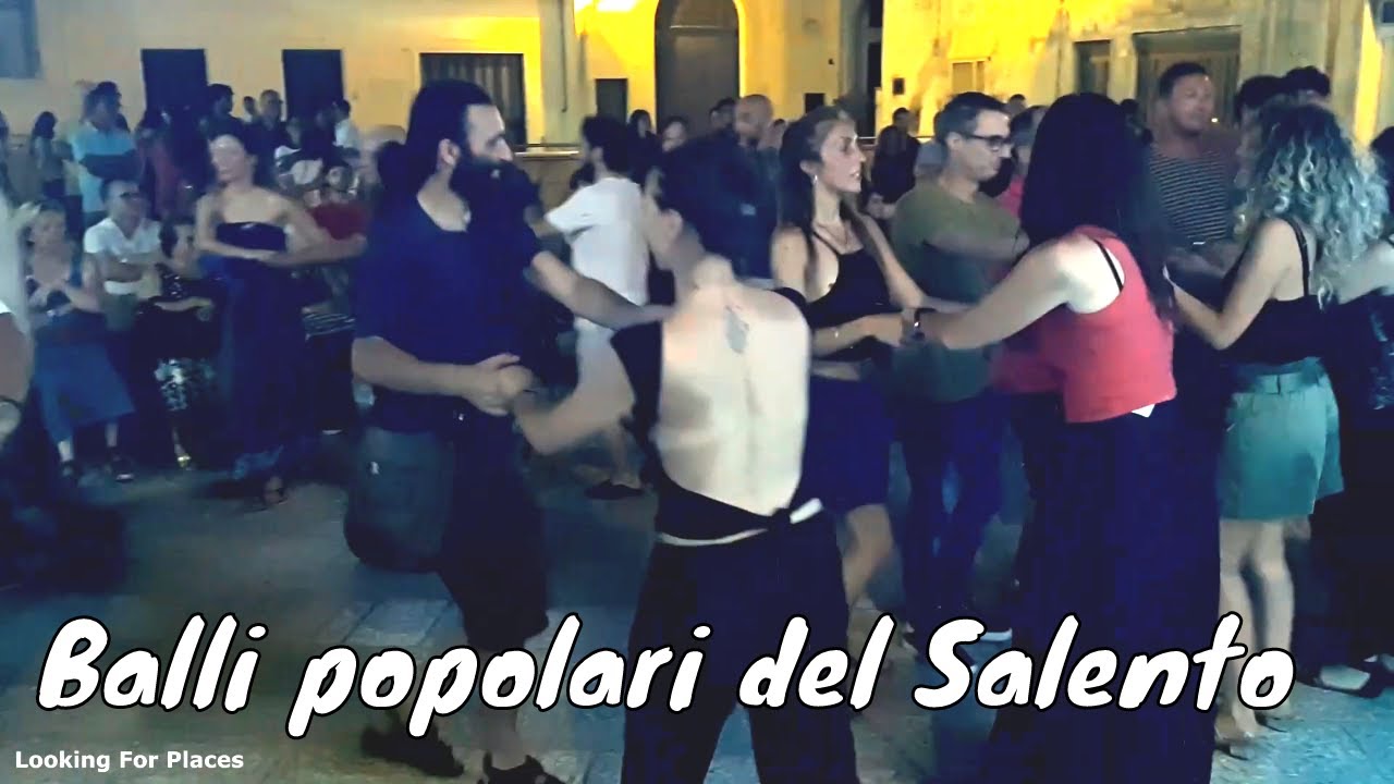 Balli popolari del Salento a Maglie ( Lecce - Puglia - Italy )