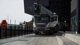 Blade Access Window Cleaning