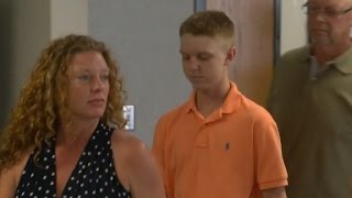 Manhunt Continues for 'Affluenza' Teen, Mother Declared Missing Person