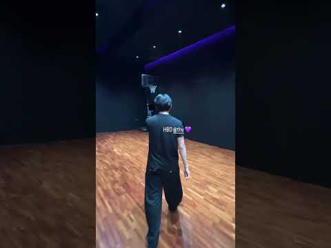 jung kook ig story: happy bday, v!