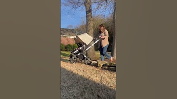 Bugaboo Donkey pushes like butter #bugaboodonkey #doublestroller #strollerreview #bugaboo #baby
