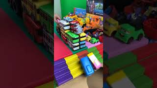 Hulk Bulldozes Through Sandstorm Toy Team Crosses The Dangerous Desert