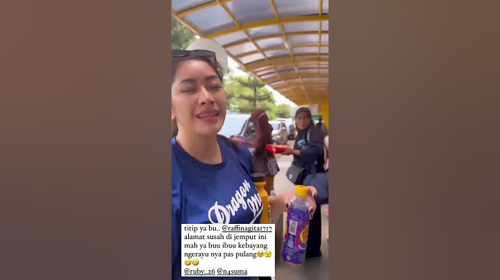 When picking up Nagita's child, she became a babysitter for all of Rafathar's friends.