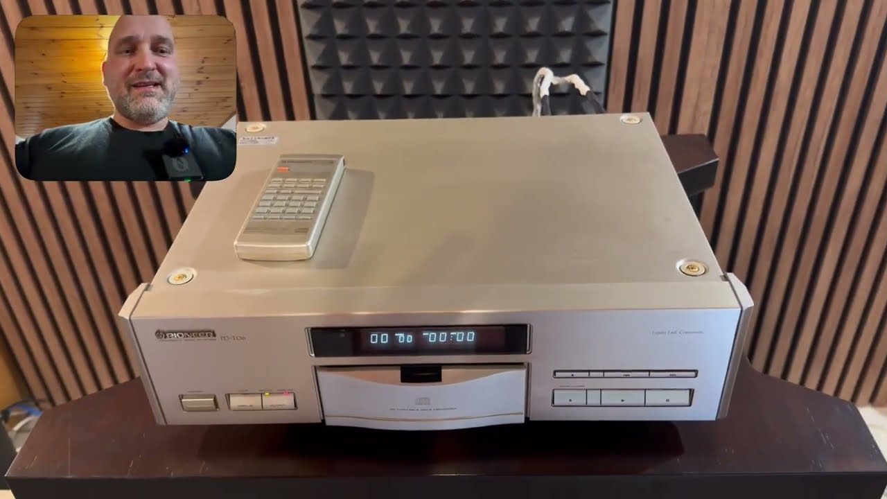 Pioneer PD-T06 Japanese domestic-market CD player – overview Pioneer PD-T06 Japanese domestic-market CD player – overview