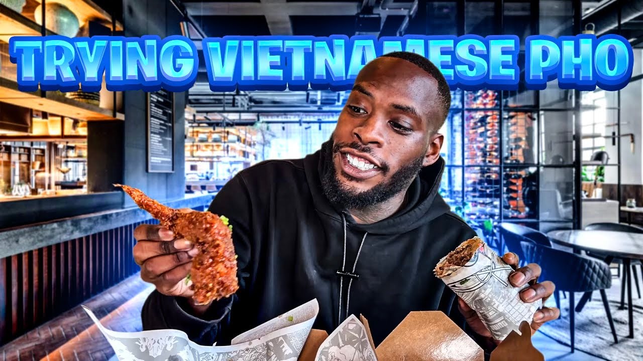 Я попробовал вьетнамский фо, приготовленный в авто-кассе