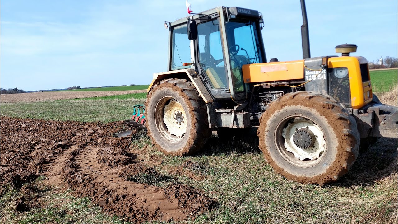 Renault 110.54 w orce pod kukurydze kverneland AB100