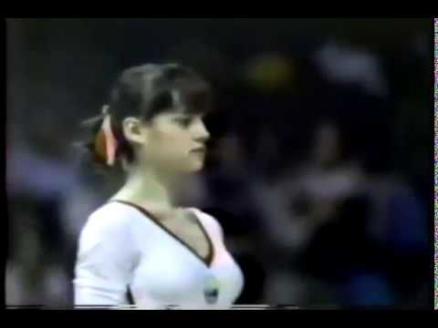 体操 ナディア コマネチ 1979年ヨーロッパ選手権 床運動 Youtube