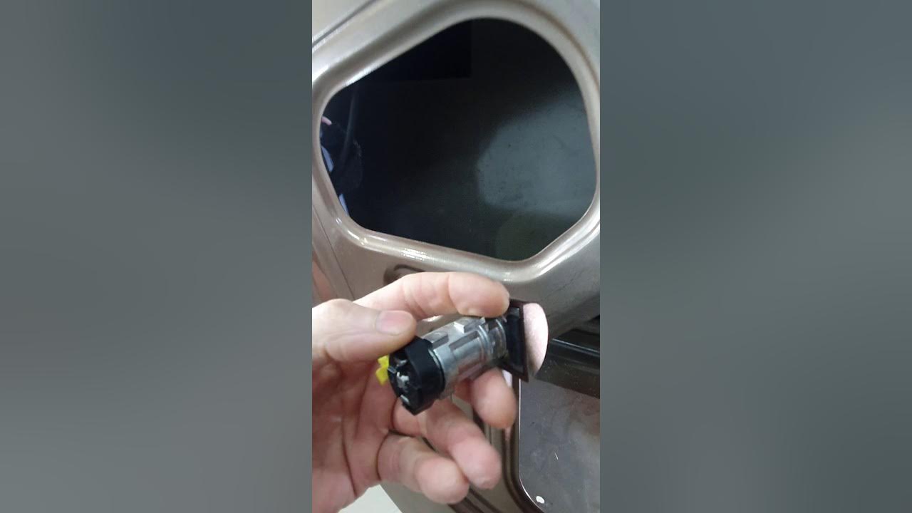 как снять ручку кпп х рей