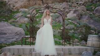 66301 Lillian West soft floaty a-line wedding dress! screenshot 3