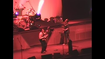 Weezer - Live at Xcel Energy Center, St. Paul, MN (July 9, 2002)