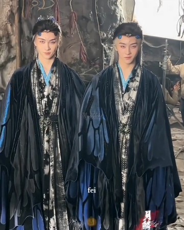 Download lagu Butterfly demon twins in veil of shadows π₯ #myedits #denis #kirill #twins #twinactors