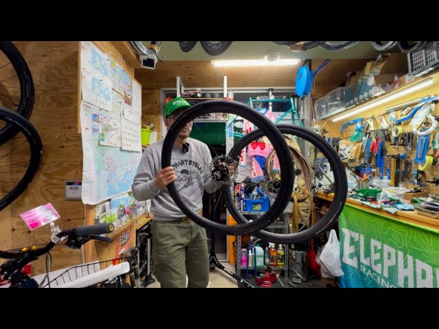 The combination of Velocity hubs and Growtac carbon rims is quite