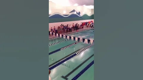 Chris Swank swims 50 free