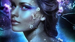 Сильная женщина... Счастливой быть не поздно никогда... Сильная женщина... Счастливой быть не поздно никогда...