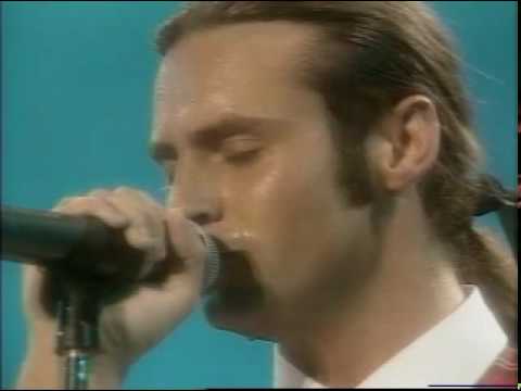 Wet Wet Wet - This Time (Live) - Edinburgh Castle - 5th September 1992 - Includes Lyrics!