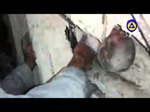 სასწაულად გადარჩენილი ჩვილი და ატირებული მაშველი ვიდეო fr 1405178429481250