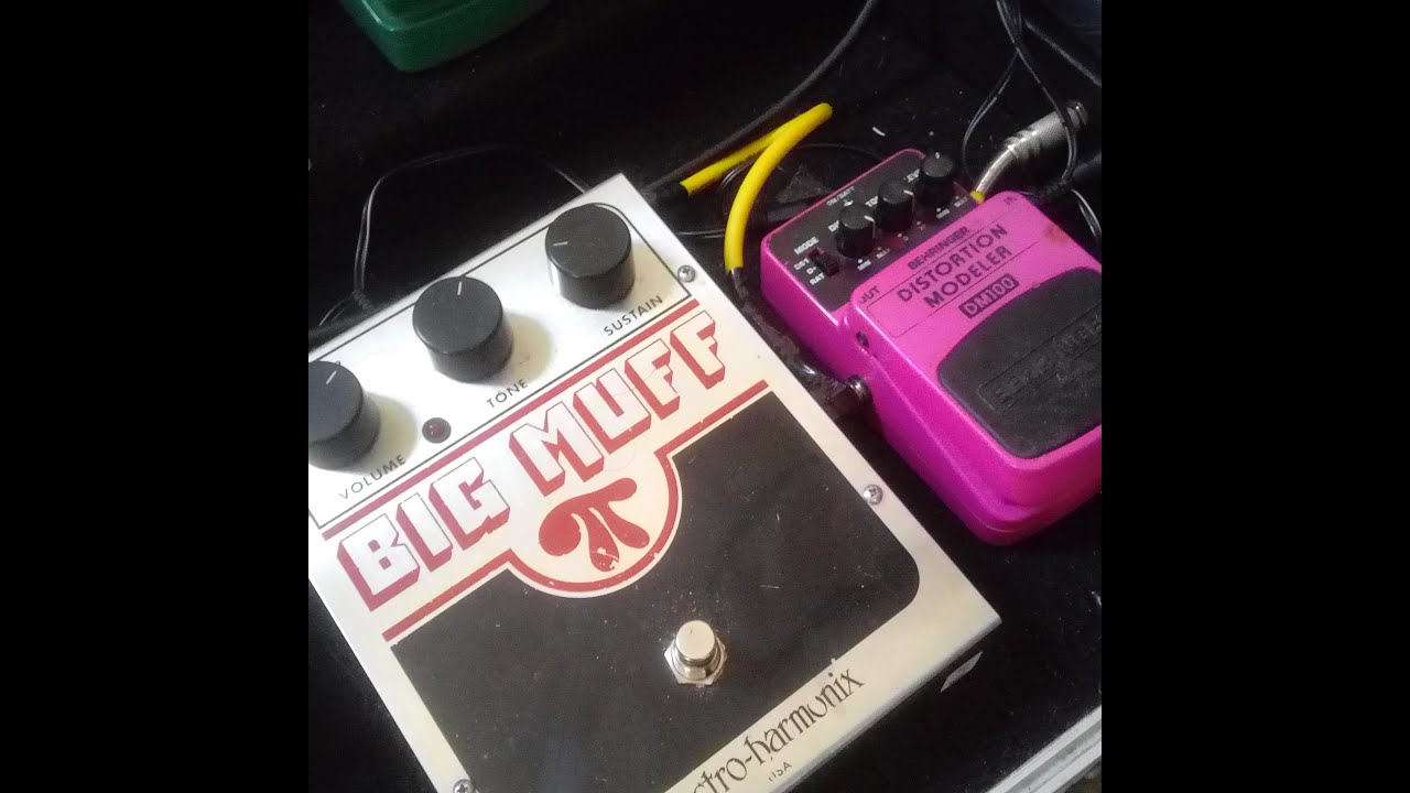 Behringer DM100 Distortion Modeler all modes x EHX Big Muff Pi Super Fuzz Battle at Marshall MG15CF