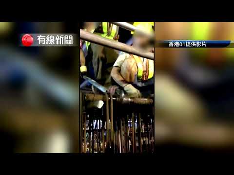 【沙中綫紅磡站又出事？　連續牆鋼筋懷疑未接駁好】  沙中綫紅磡站工程，再有傳媒報道指隧道連續牆的鋼筋，在2013年施工期間，有部分未完整接駁。