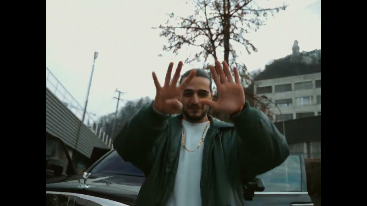 YouTubeでRojhat x Lexi - ÖZIL  (Official Video)を視聴