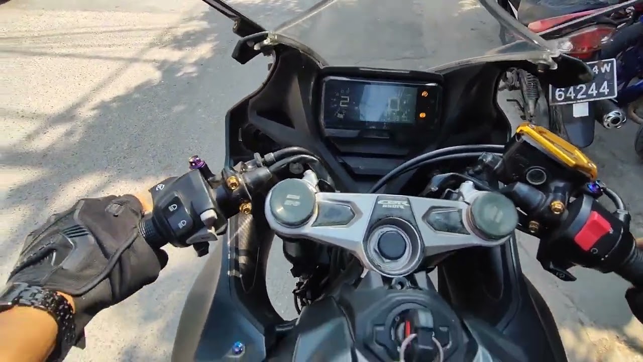 Clutch ဘီးစီးတက်ကြပြီလား ❓