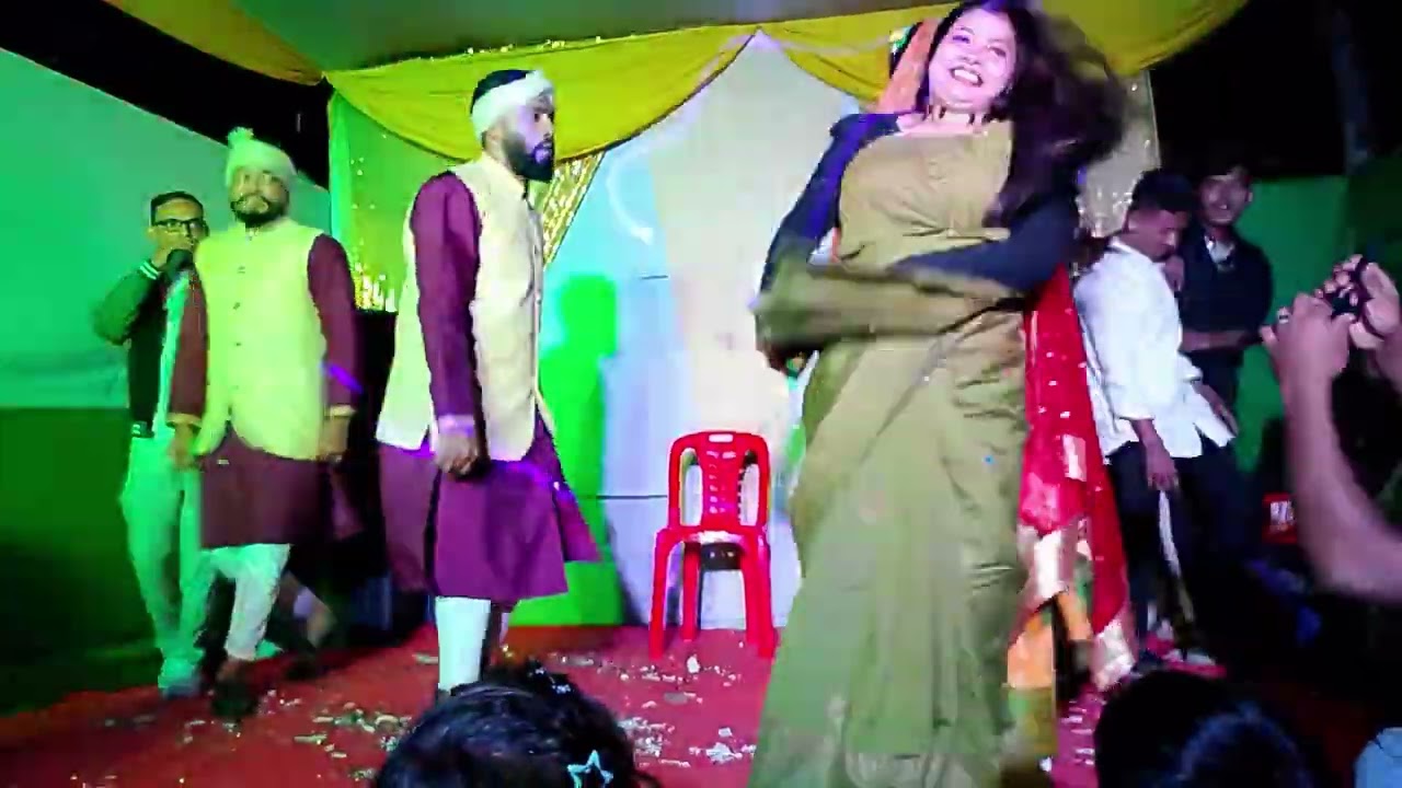 মেহেদি নিয়ে কিছু ডান্স 