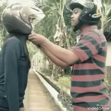 Lucu gais naik gerobak