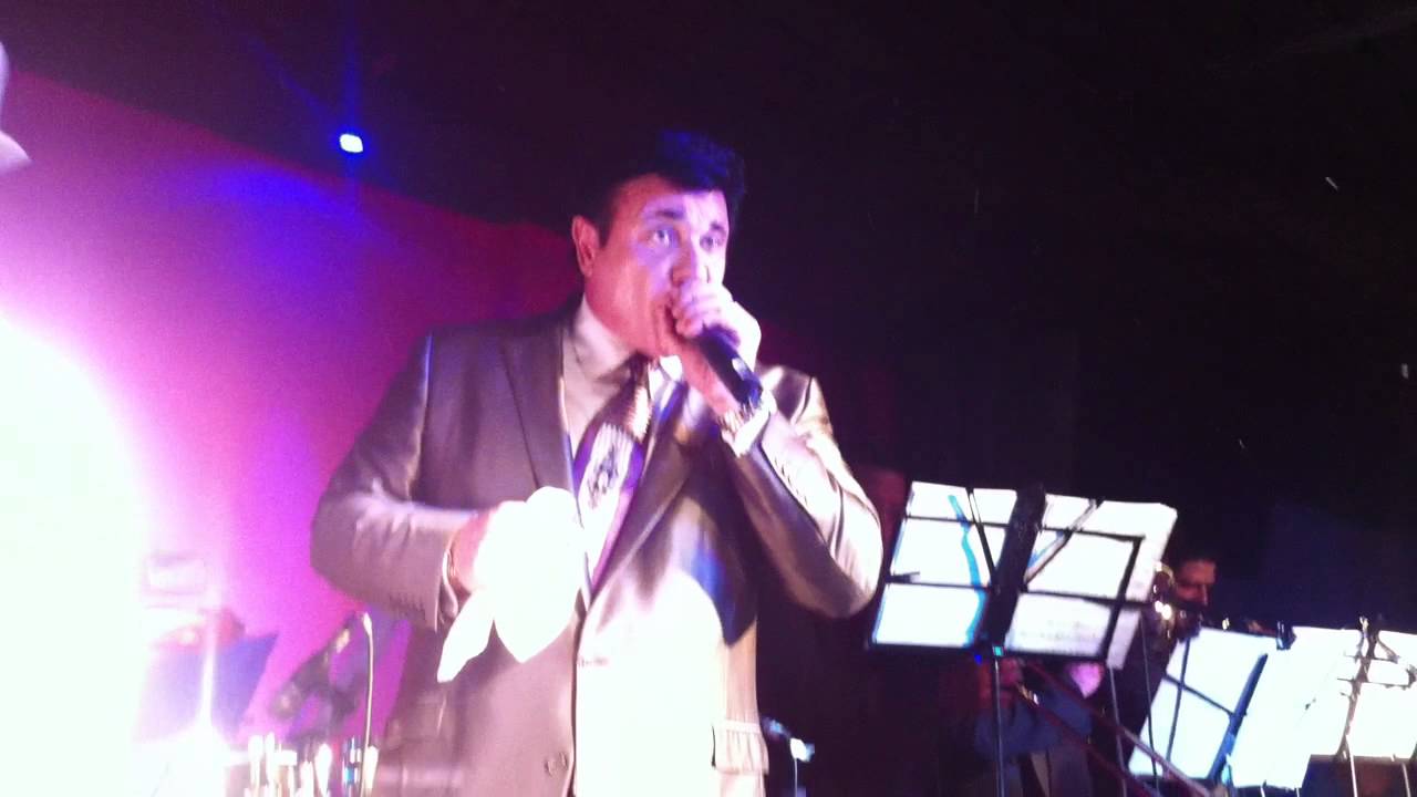 ROBERTO LUGO ROMANTICO en Vivo Manizales YouTube