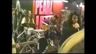 Pearl Jam - Suggestion Porch (Tower Records, Rockville, MD, USA, November 09, 1991)