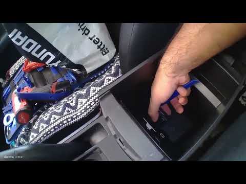 2012 Mazda 3 – AUX input not working and fix