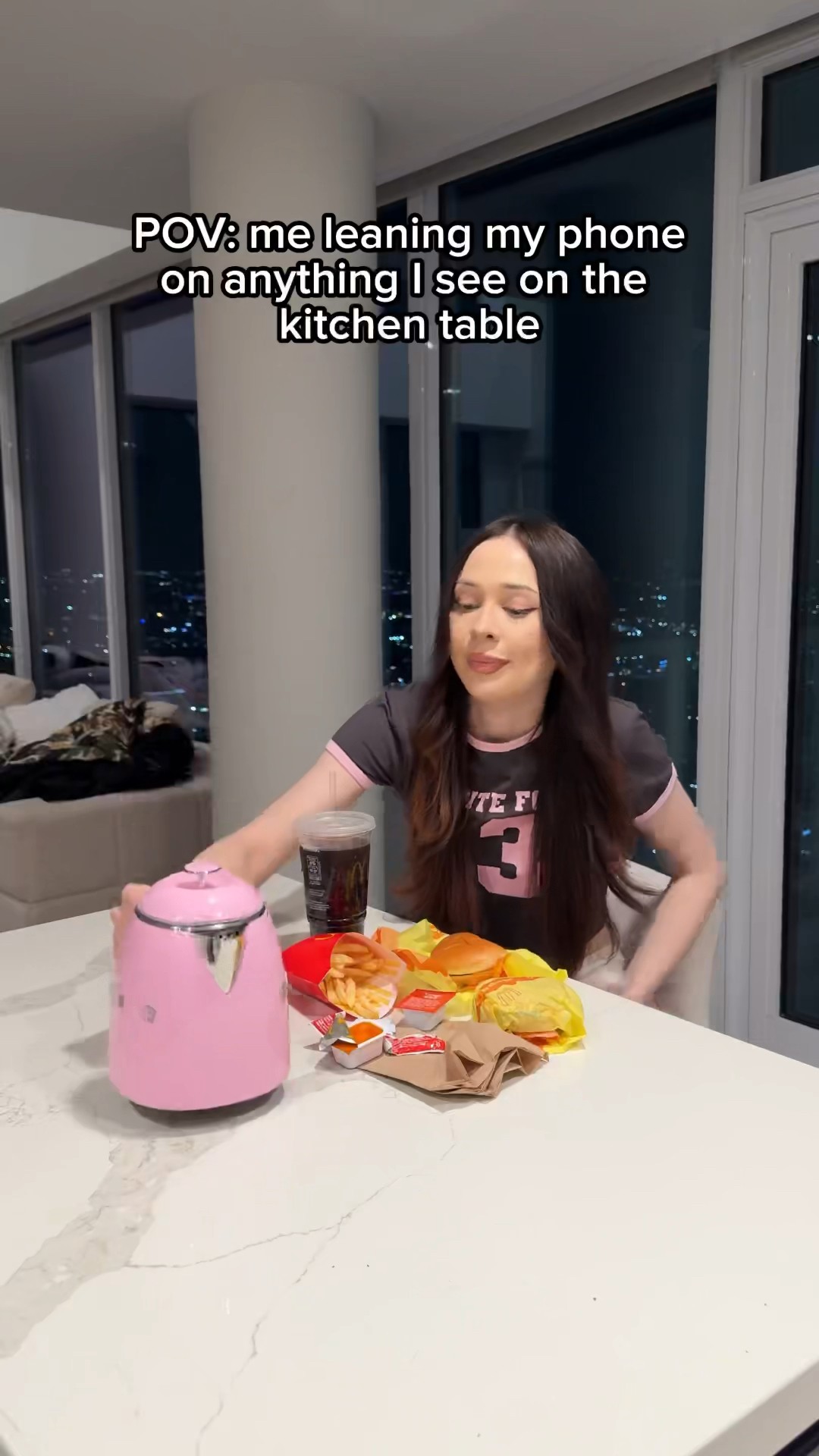 When it’s time to eat and watch YouTube ? #tiktok #elsarca