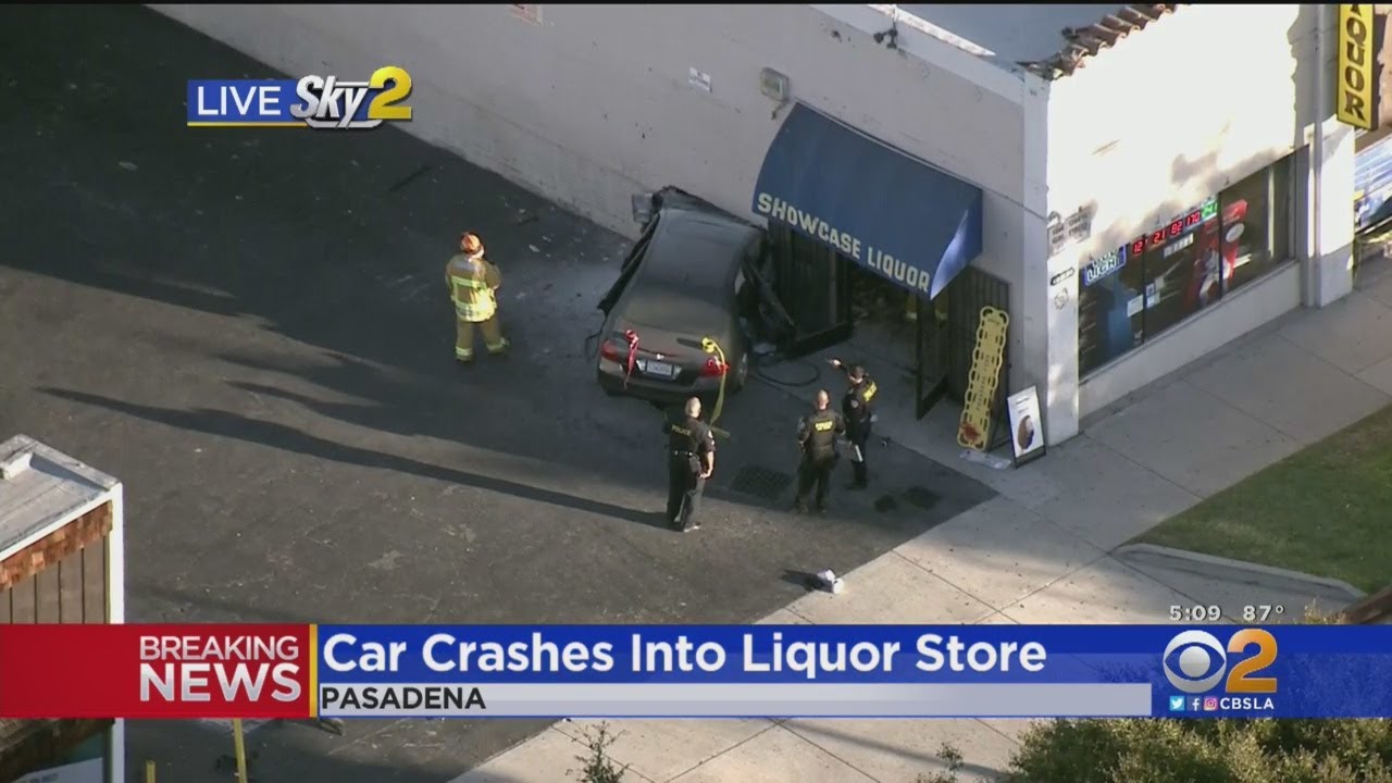 1 Injured After Car Crashes Into Liquor Store In Pasadena - YouTube