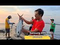 seru melihat orang menjaring ikan dipantai sekalian test Kamera Hp Samsung A55