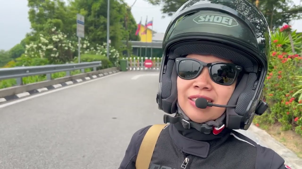 RIDE DALAM HUJAN  TRIUMPH TRIDENT 660