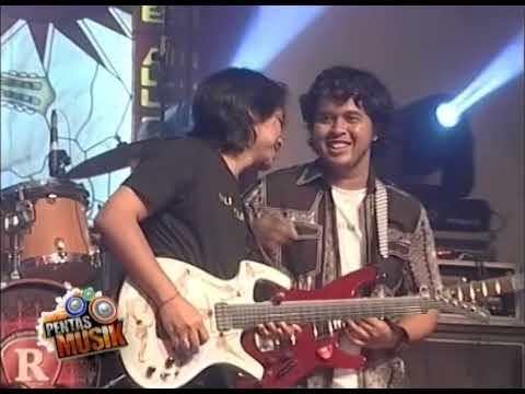 BEGINI JADINYA KALO PARA DEWA GITAR NGUMPUL.(DEWA BUDJANA, BALAWAN DAN BARON)