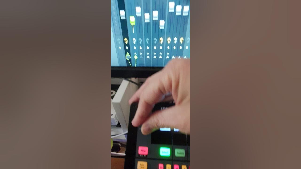 Presonus Faderport 8 with FL Studio - YouTube