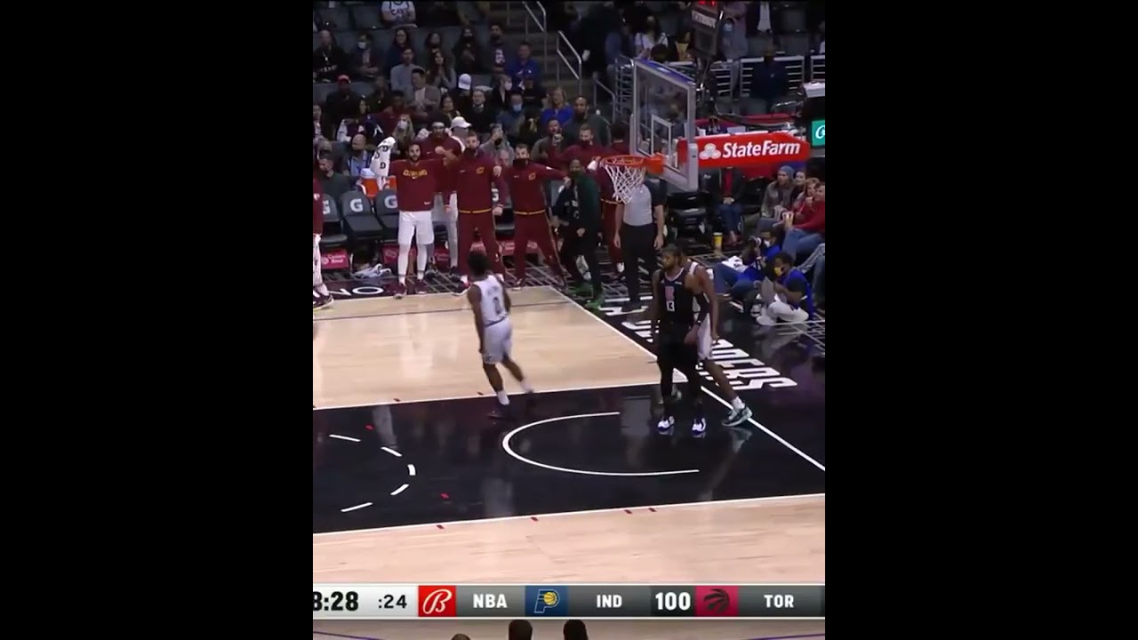 Collin Sexton Dunk through Defenders. 