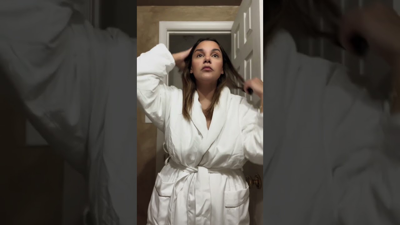 I wasn&rsquo;t going to say anything about this robe&hellip;but then it completely ruined my mornings 😶