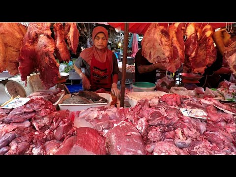 Biggest Wet Market in Bangkok. Live Animals, Street Food, Meat, Fish. Khlong Toei. Thailand