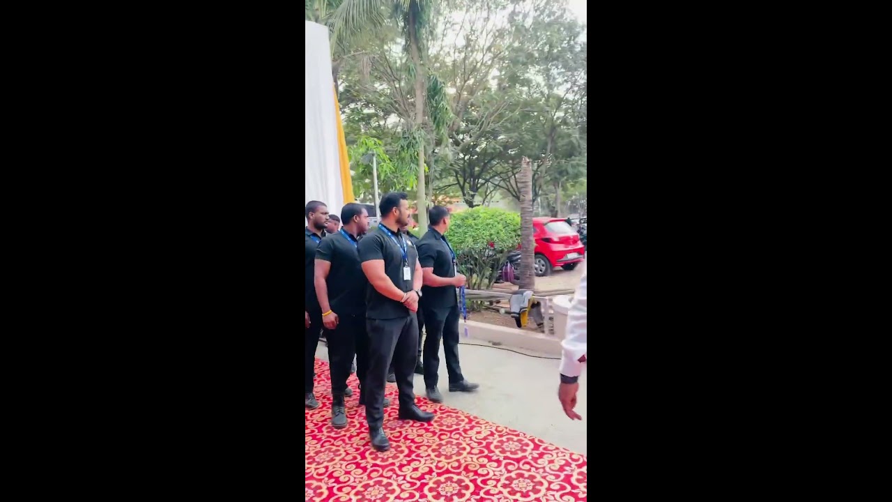 Star Bouncer Pune Short Shorts Viral Reels Satishsathe602 Event Call 9860022884