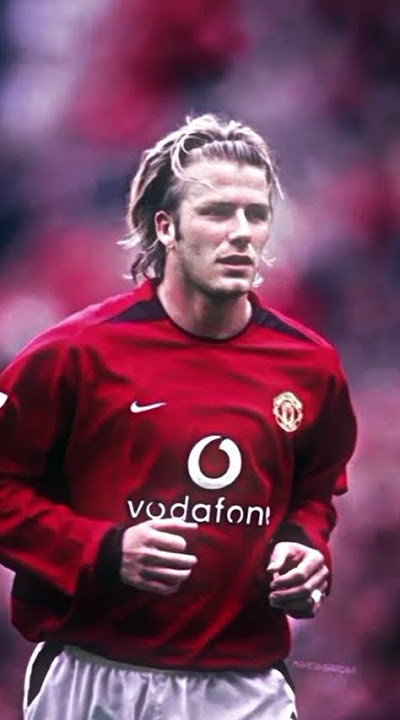 ⚽ DAVID BECKHAM | GOL IKONIK DARI TENGAH LAPANGAN - SEPAK BOLA TAK AKAN PERNAH MELUPAKAN MOMEN INI!