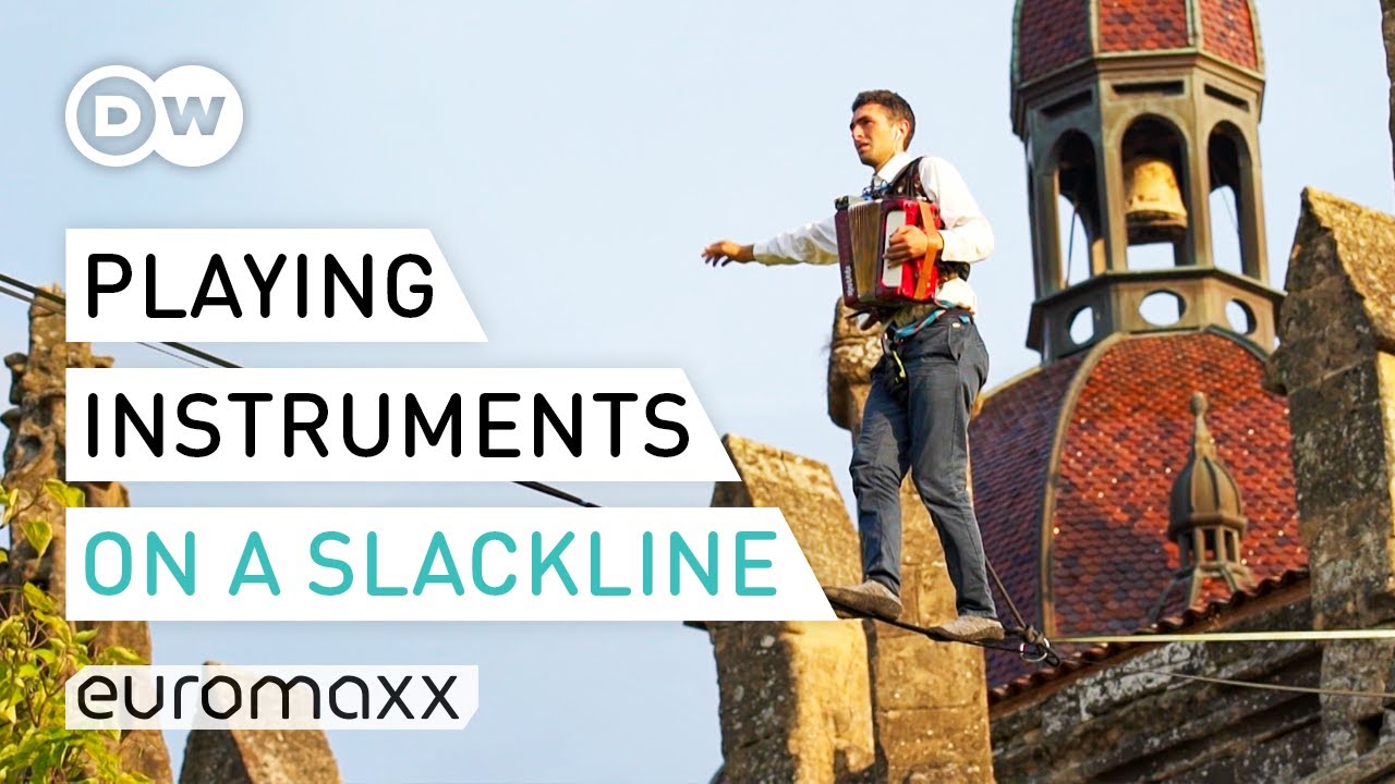 Musical Performance 50 Meters Above Ground On A Slackline In The South Of France | Houle Douce