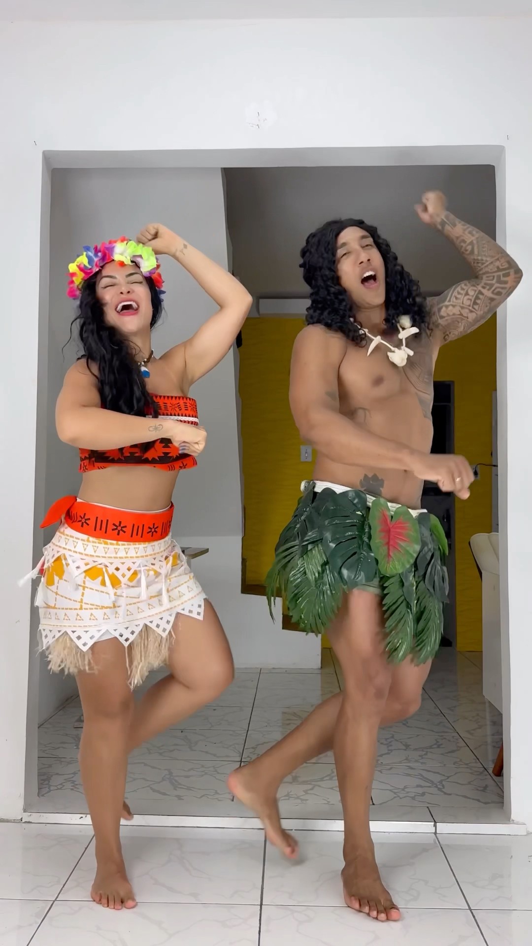 Shake, shake! ?? ​⁠@ApolloSant #dance #entertainment #moana #maui
