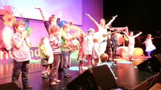 Mai Cocopelli Und Die An Kana Te Kinder - I Moag A Regenbogen