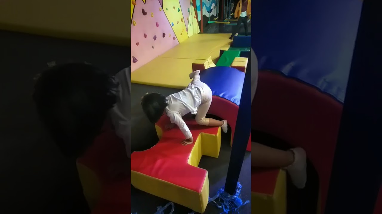 @heroesheadquarters @shangrilaplaza