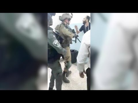 Israeli soldiers and Border Police officers enter school in Hebron and attack students and teachers