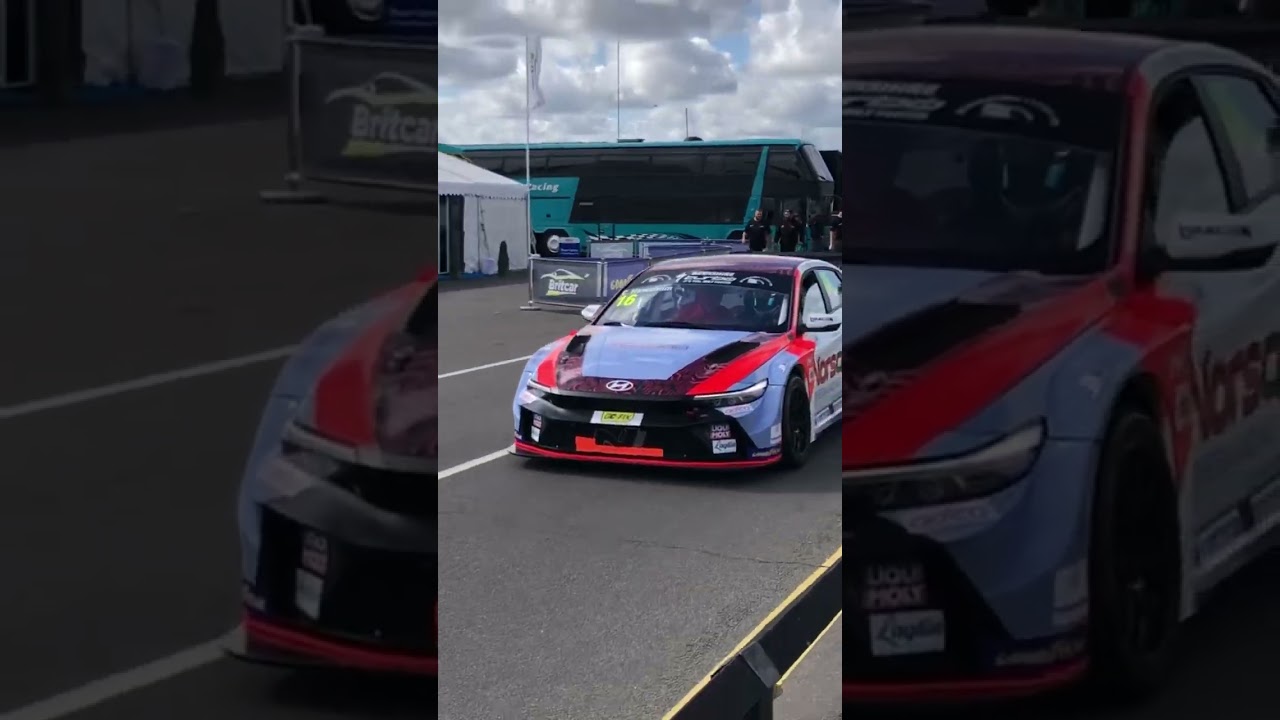 The 2025 TCR UK paddock at Snetterton! 