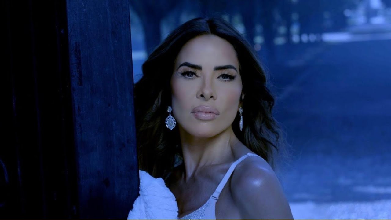 Gloria Trevi - Me Dejé Llevar