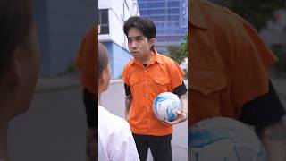 SHK - Ai Đá Bóng Vậy? - Don&#39;t Play Football Like That? #shorts #SuperHeroKids