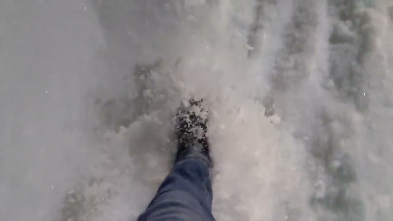 Прогулка по снегу в 240 FPS (2023-01-18, Google Pixel 4)